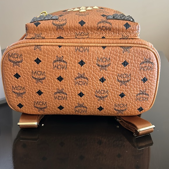 MCM Stark Studded Visetos Backpack - Picture 7 of 16